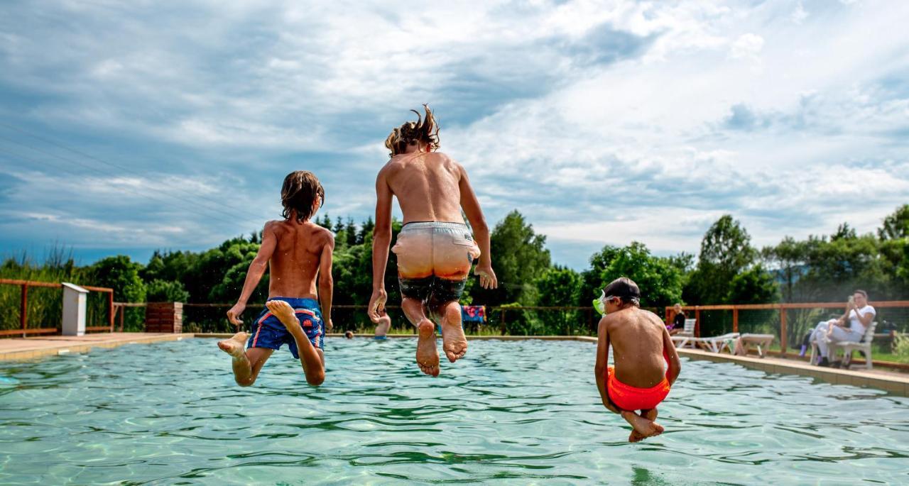 Villa Camphouse Chvalšiny Esterno foto