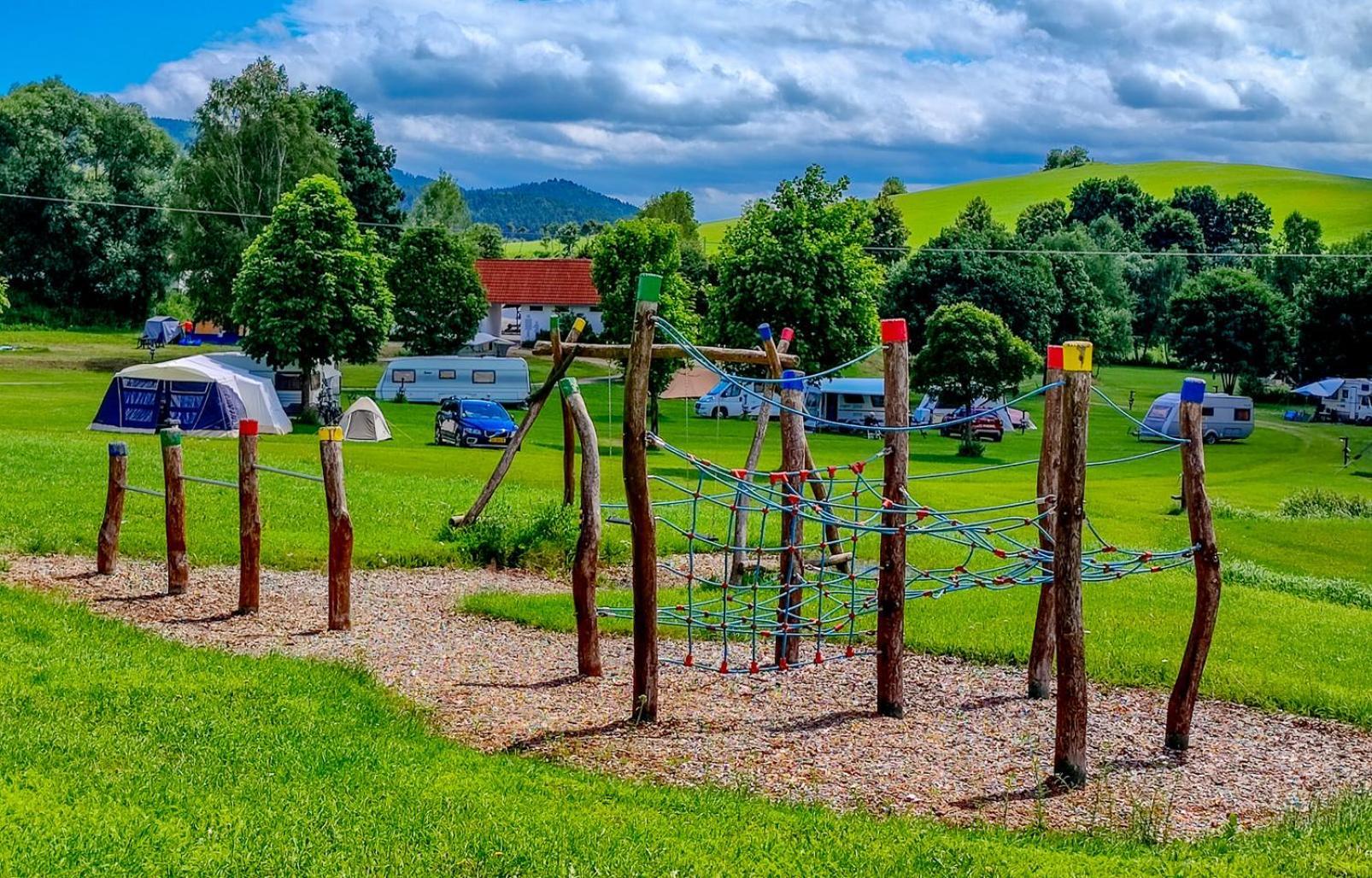 Villa Camphouse Chvalšiny Esterno foto