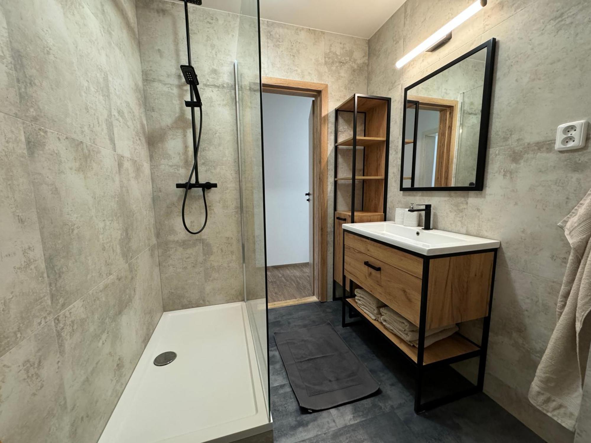 Villa Camphouse Chvalšiny Esterno foto